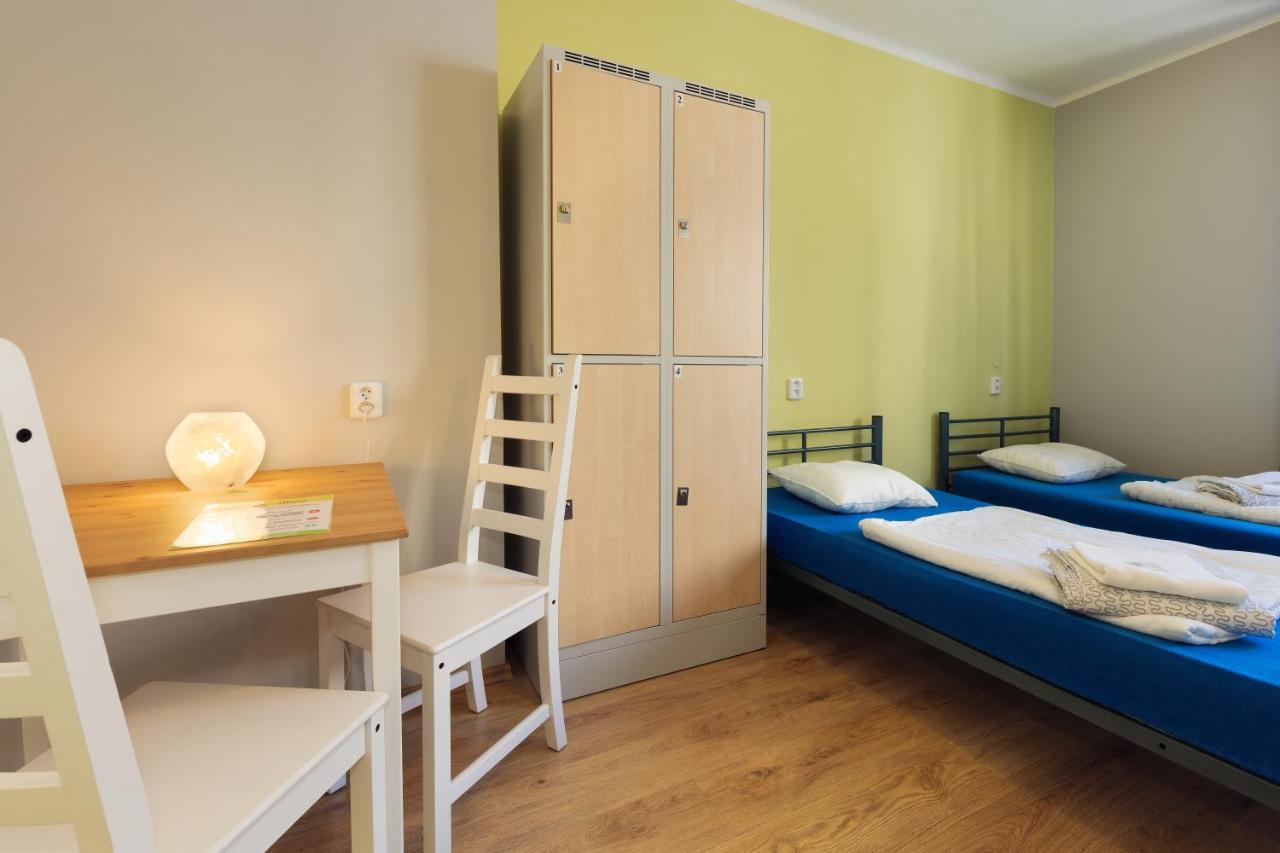 Patio Hostel Dorms Братислава Екстер'єр фото