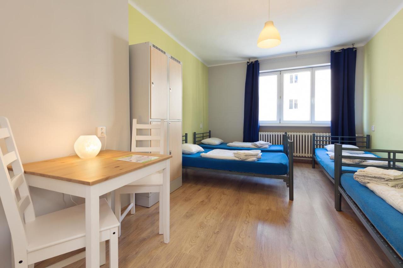 Patio Hostel Dorms Братислава Екстер'єр фото