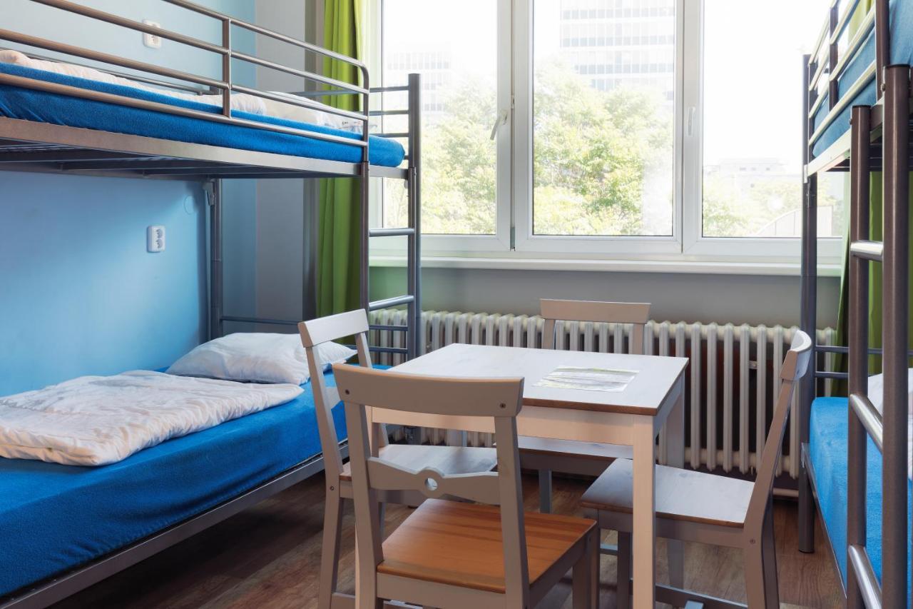 Patio Hostel Dorms Братислава Екстер'єр фото
